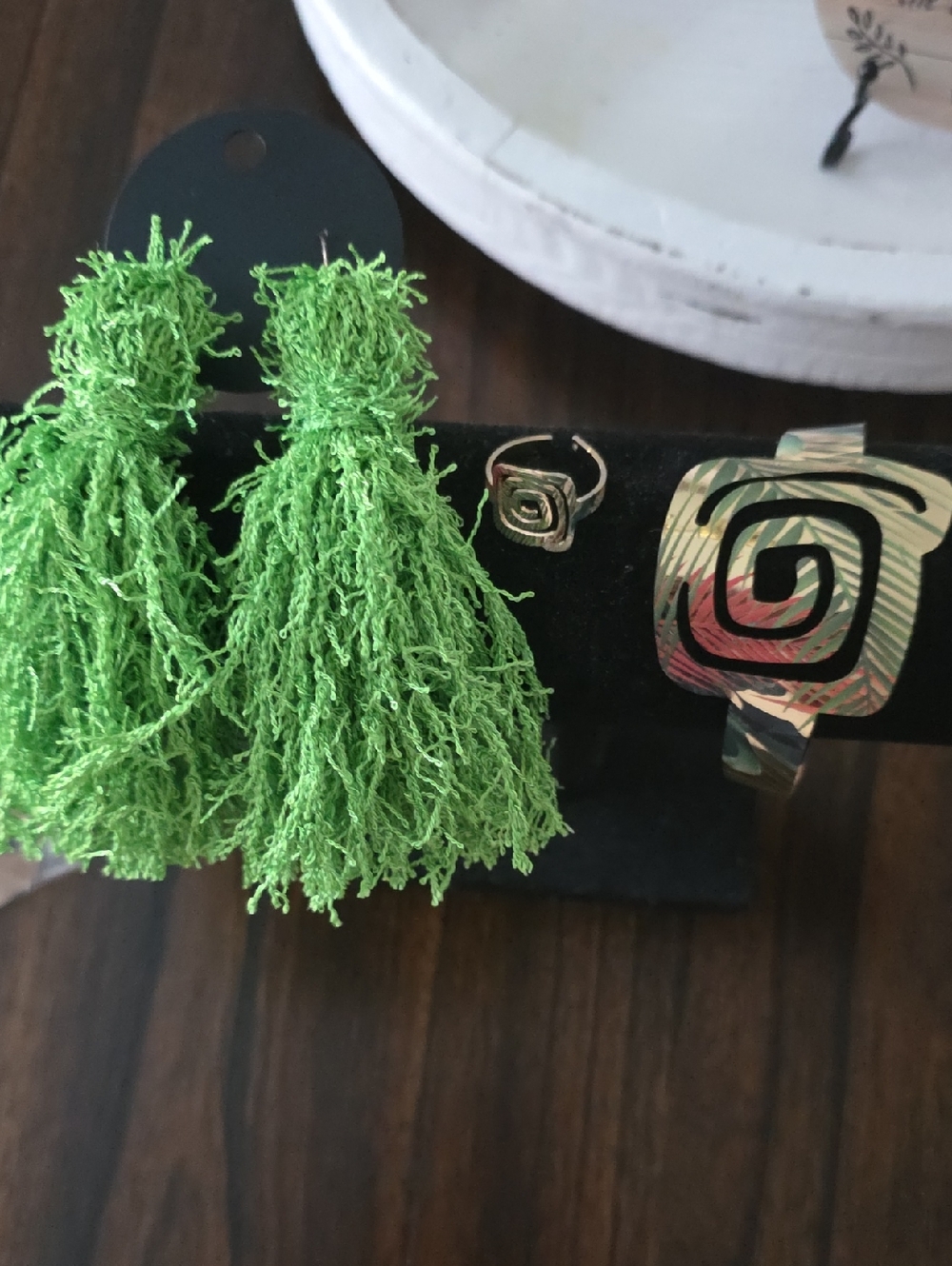 Vibrant Green Tassel Hair Accessory - Women Accessories